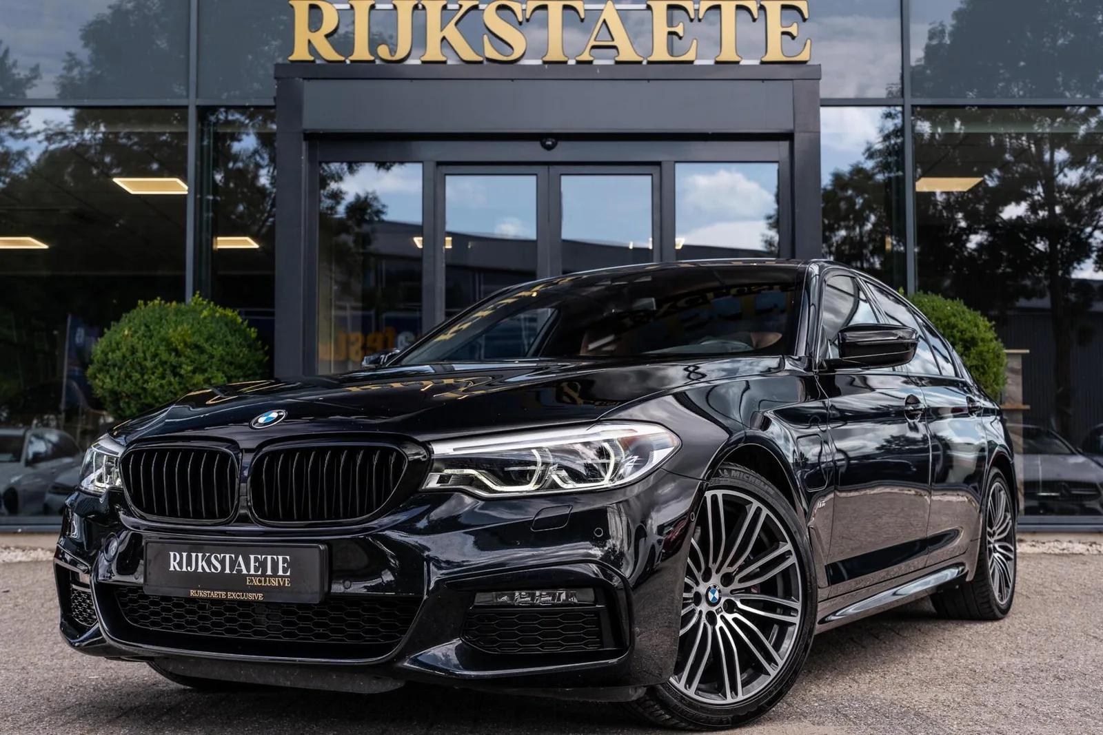 BMW 5-Serie (2019) — foto 1
