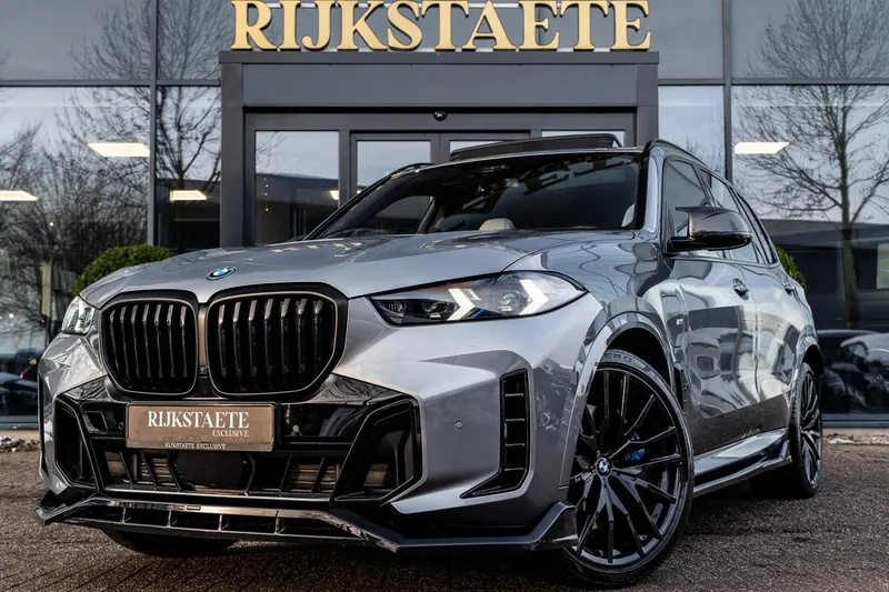 BMW X5 (2023)