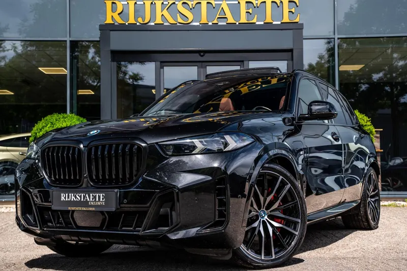 BMW X5 (2023)