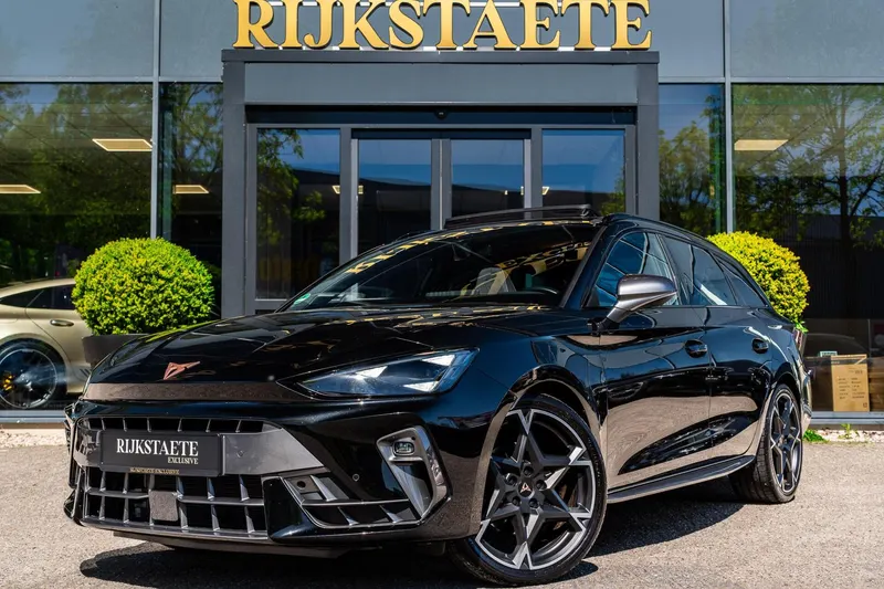 CUPRA Leon (2024)