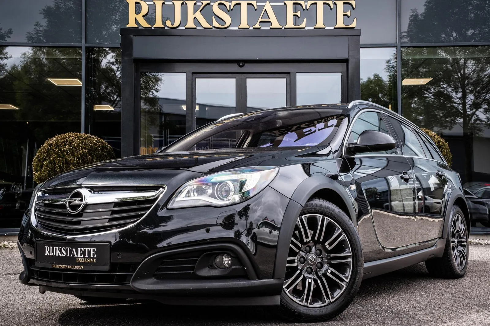 Opel Insignia (2014) — foto 1