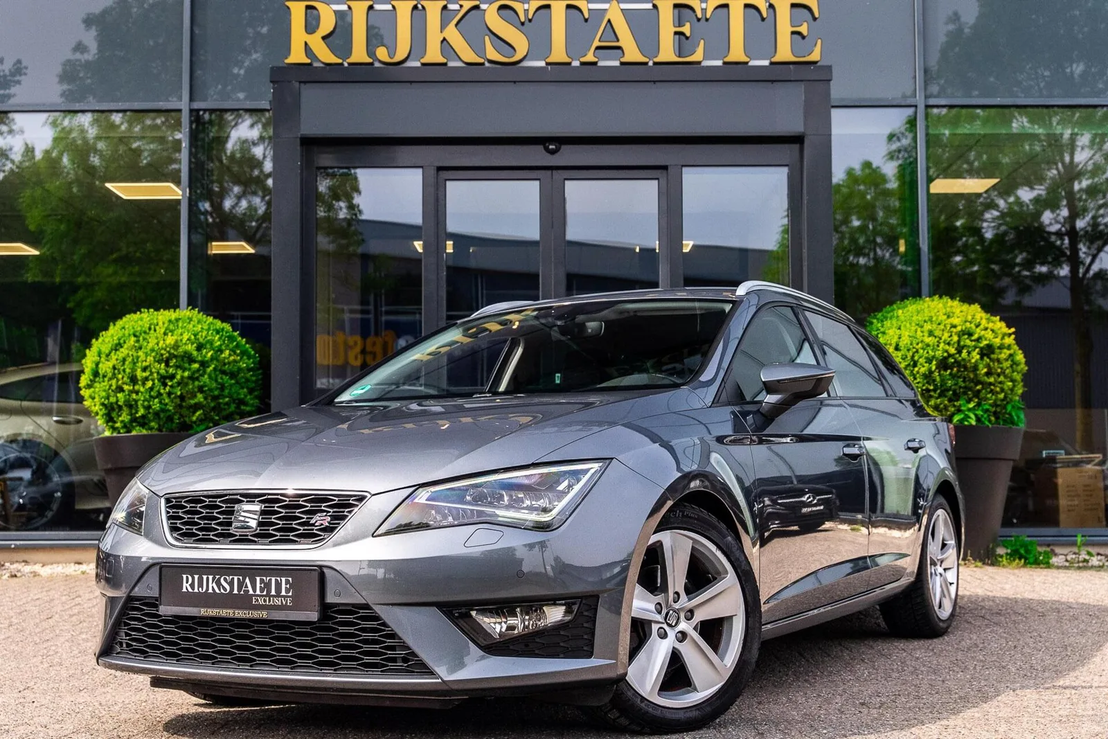 SEAT Leon (2016) — foto 1