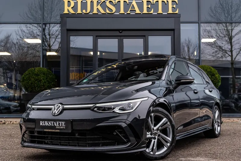 Volkswagen Golf (2024)