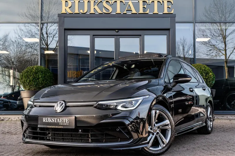 Volkswagen Golf (2022)