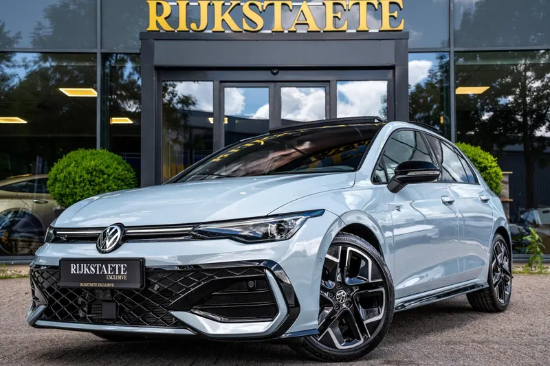 Volkswagen Golf (2025)