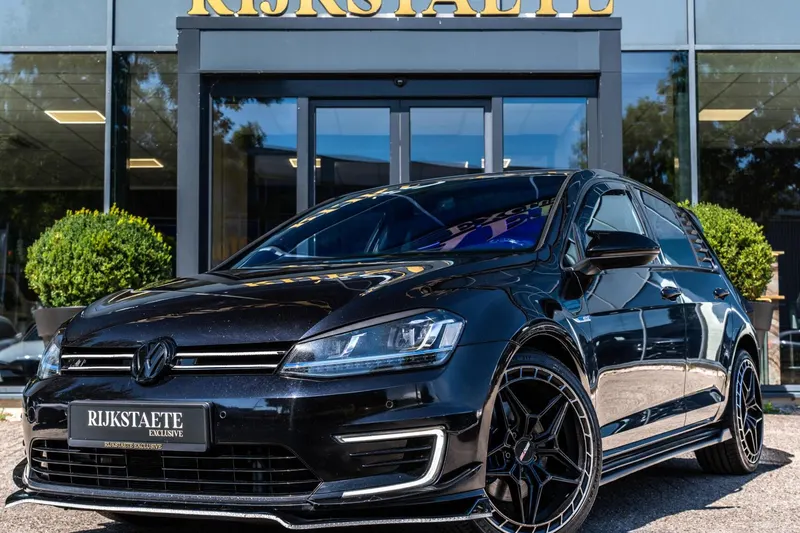 Volkswagen Golf (2016)