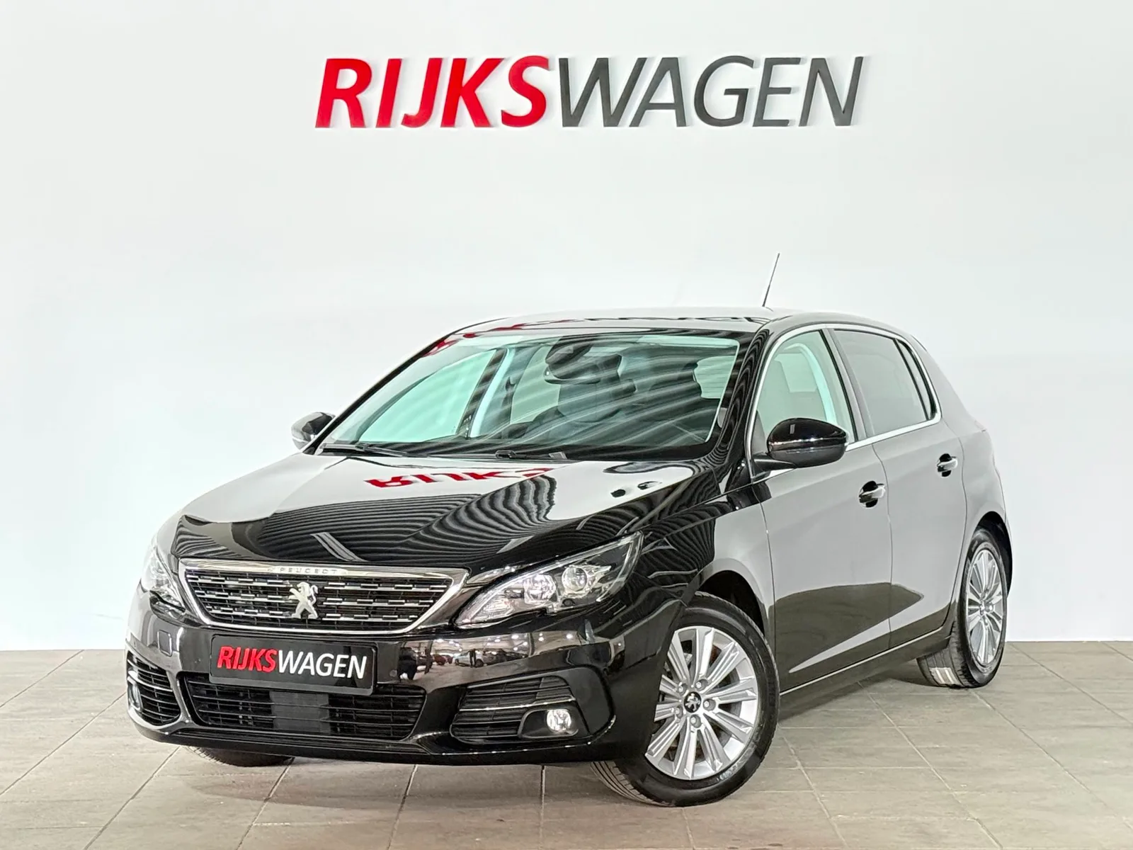 Peugeot 308 (2019) — foto 1