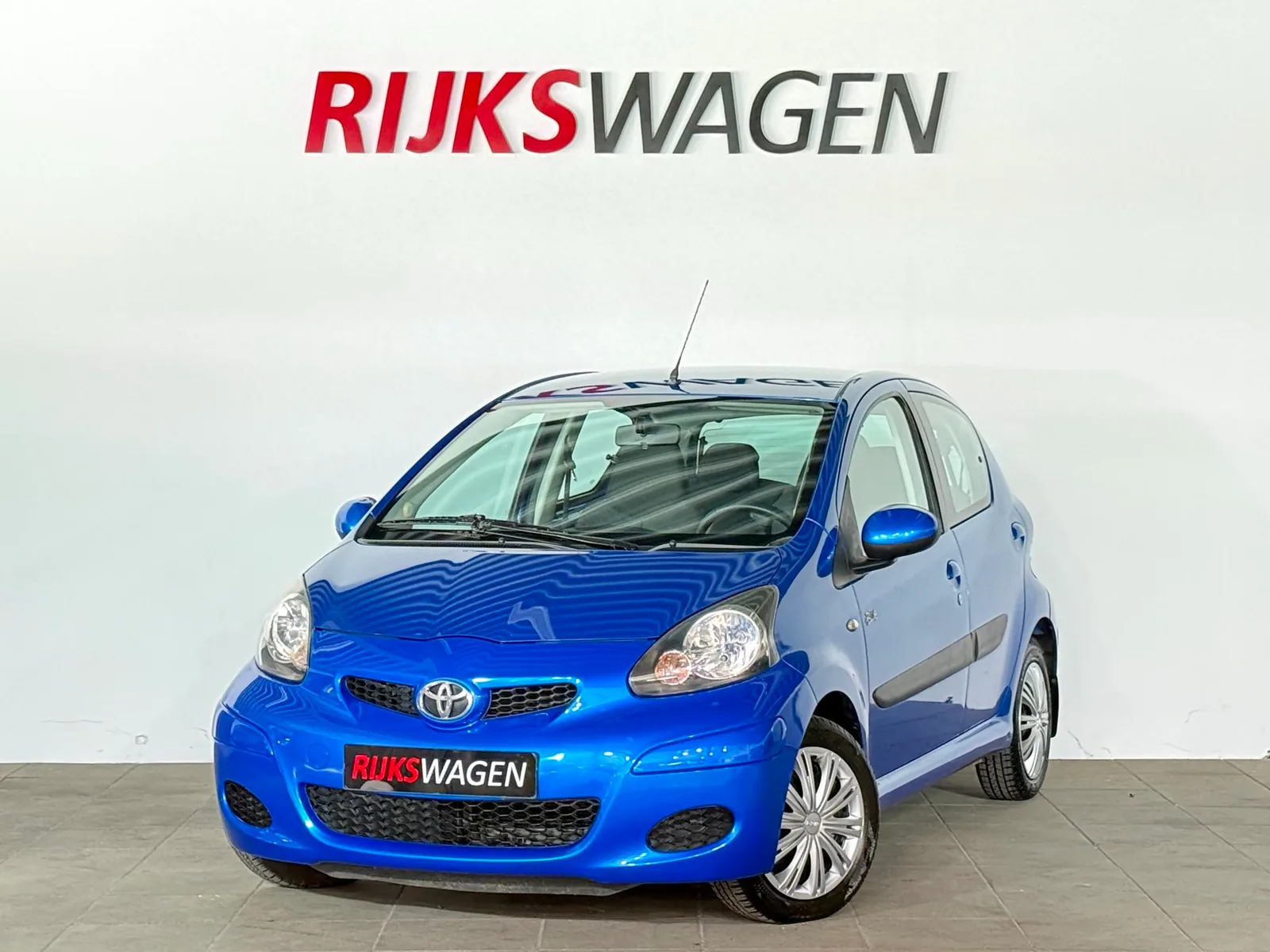 Toyota Aygo (2010) — foto 1
