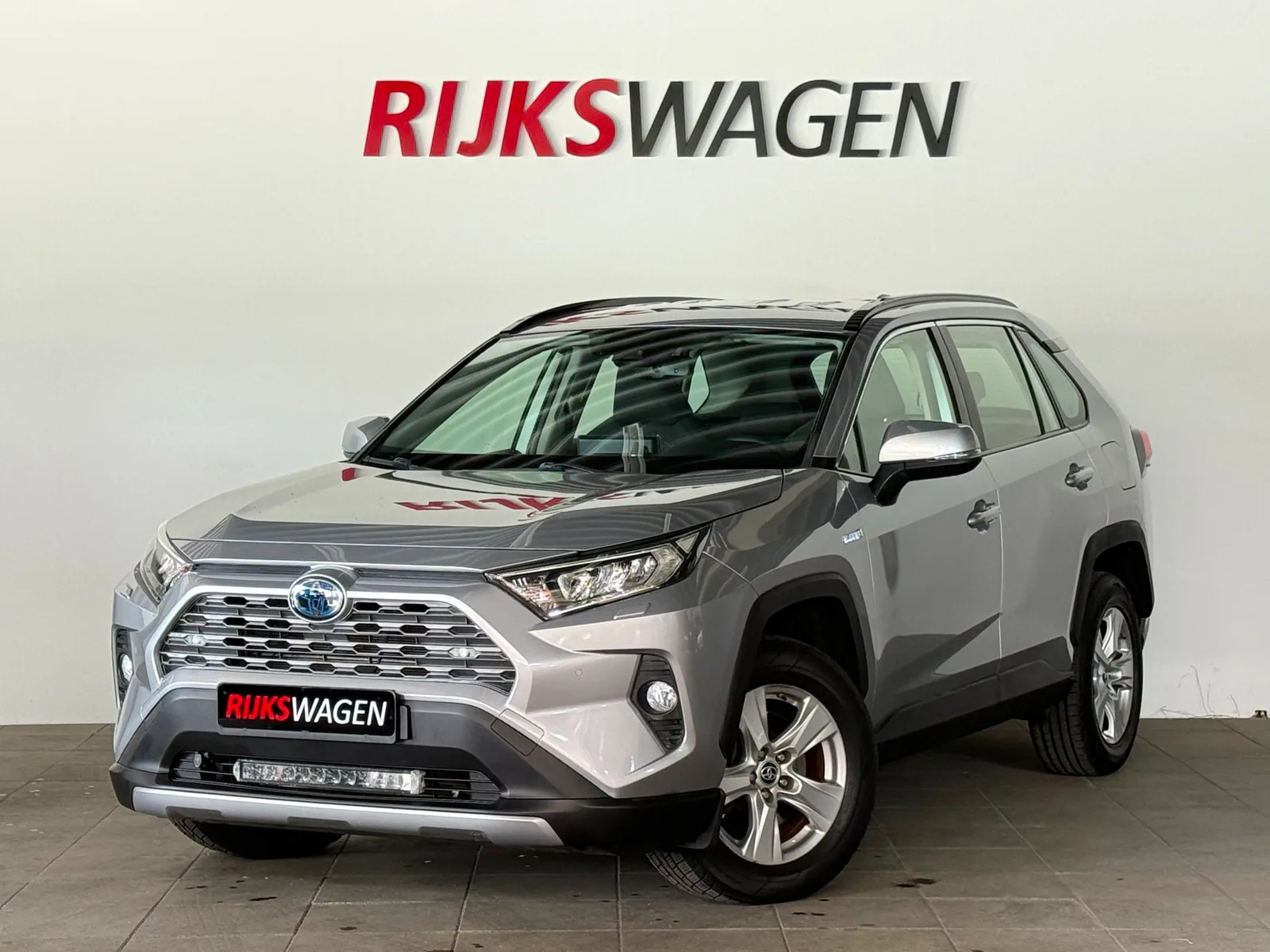 Toyota RAV4 (2020) — foto 1