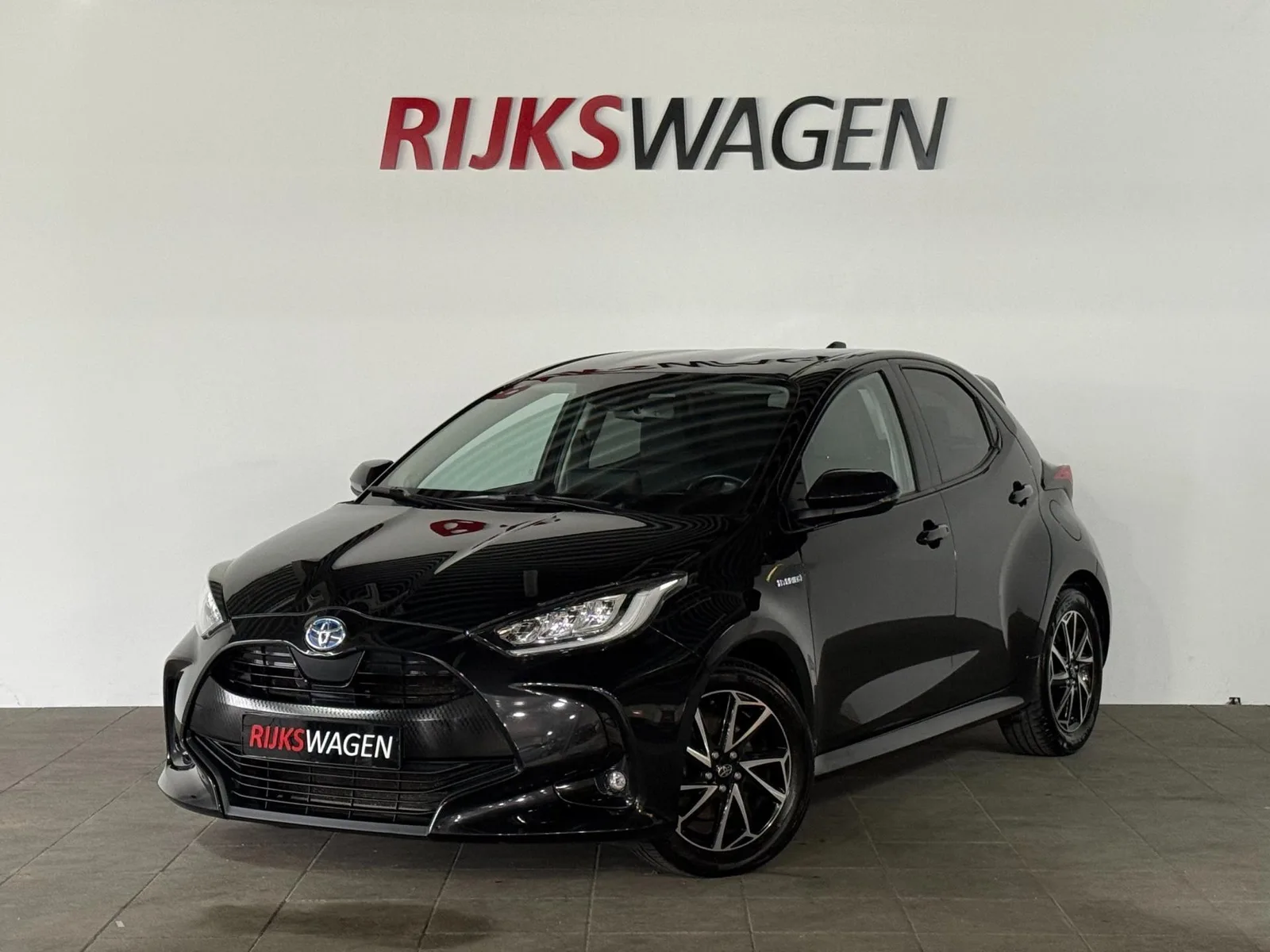 Toyota Yaris (2020) — foto 1