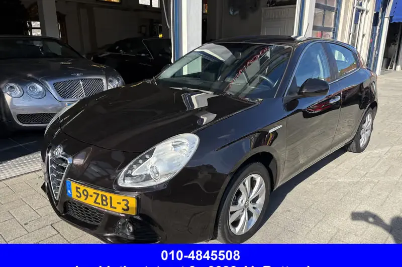 Alfa Romeo Giulietta (2012)