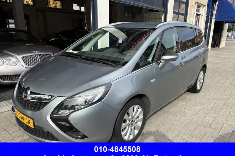Opel Zafira (2013)