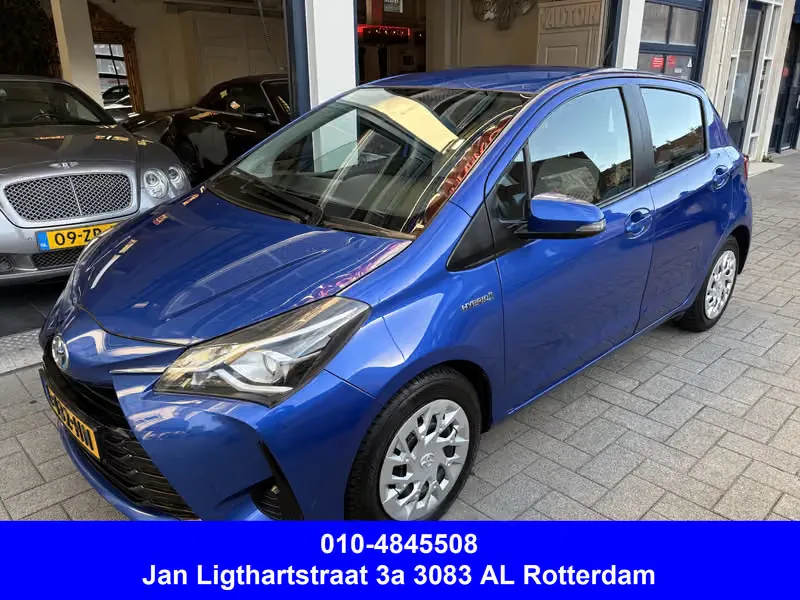Toyota Yaris (2017) — foto 1