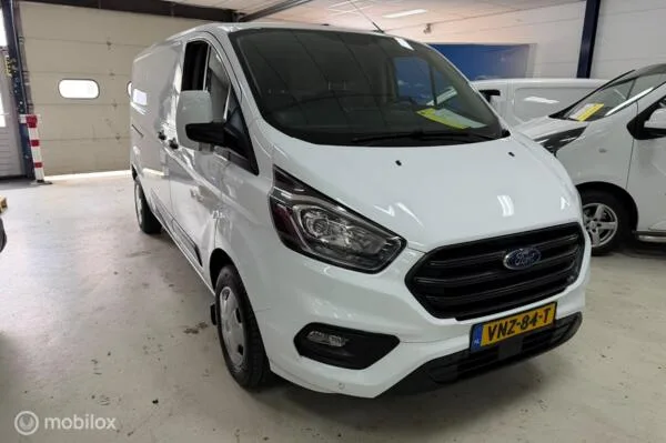 Ford Transit (2019) — foto 1