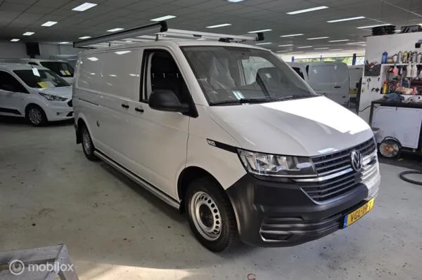 Volkswagen Transporter (2020) — foto 1