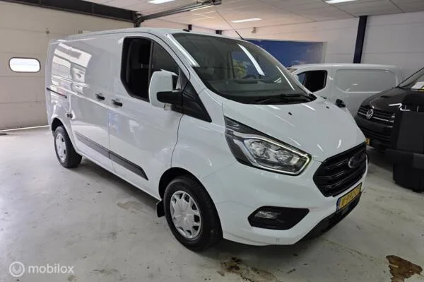 Ford Transit (2019) — foto 1