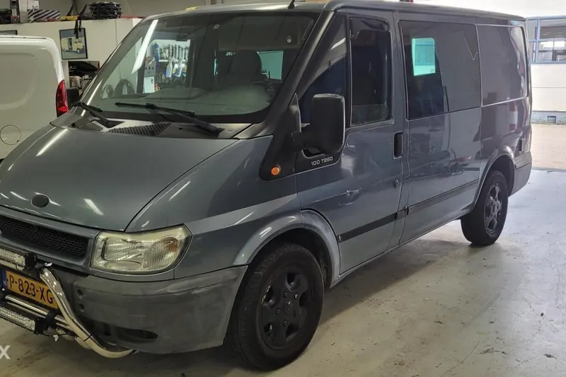 Ford Transit (2005)