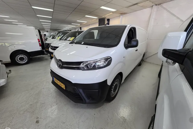 Toyota Proace (2022)