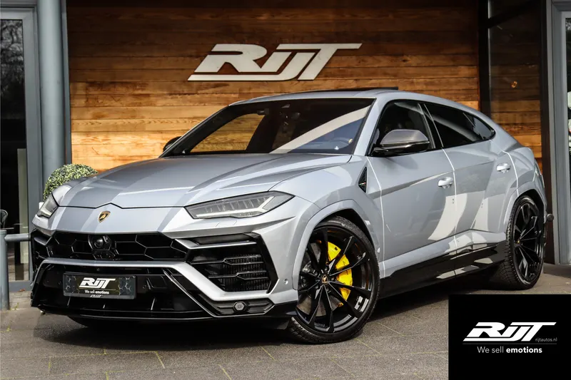 Lamborghini Urus (2022)