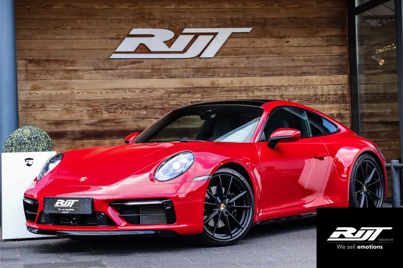 Porsche 911 (2021)
