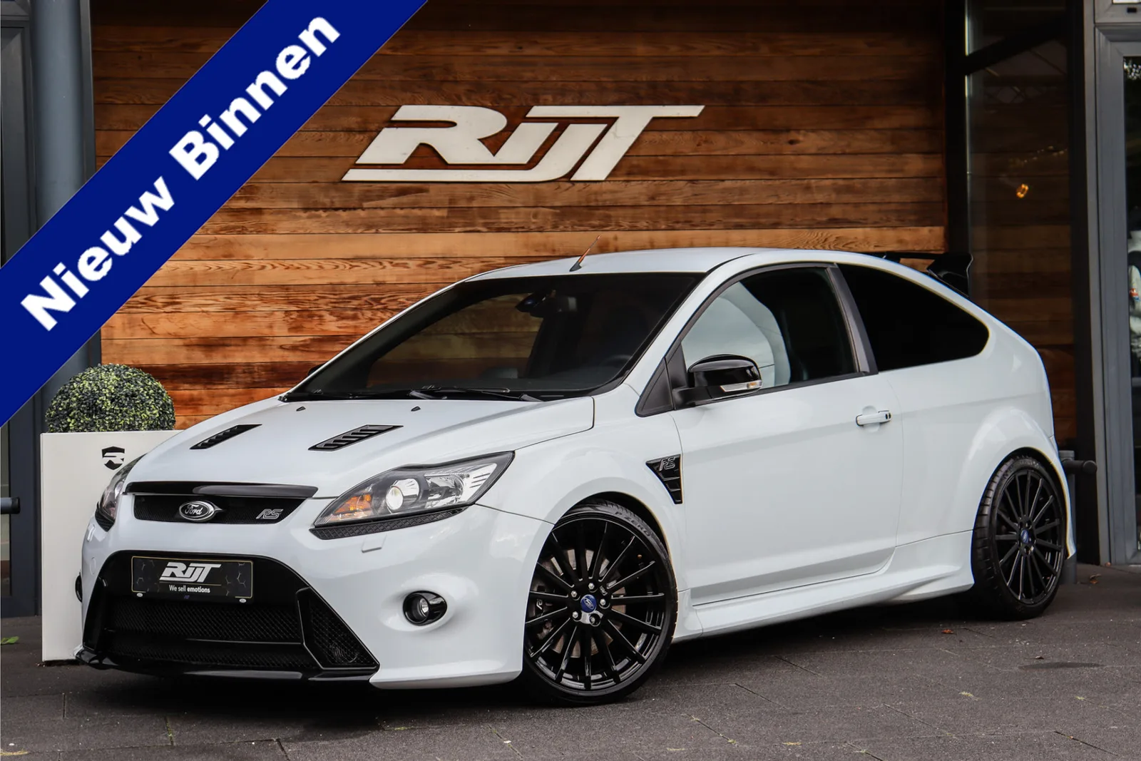 Ford Focus (2010) — foto 1