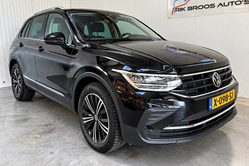 Volkswagen Tiguan (2022)