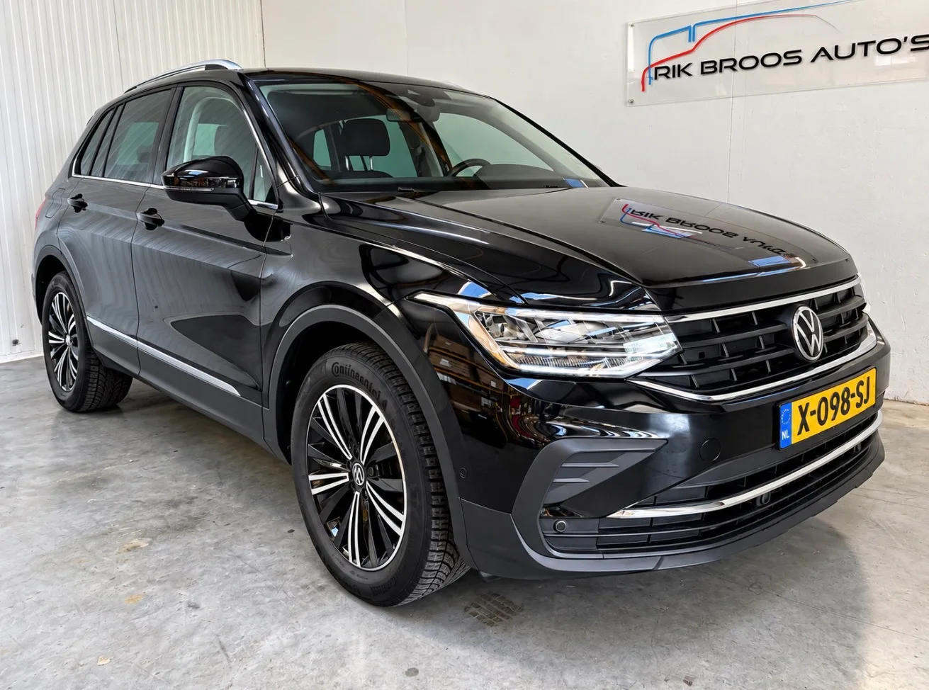 Volkswagen Tiguan (2022) — foto 1