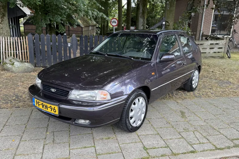 Daewoo Nexia (1996)