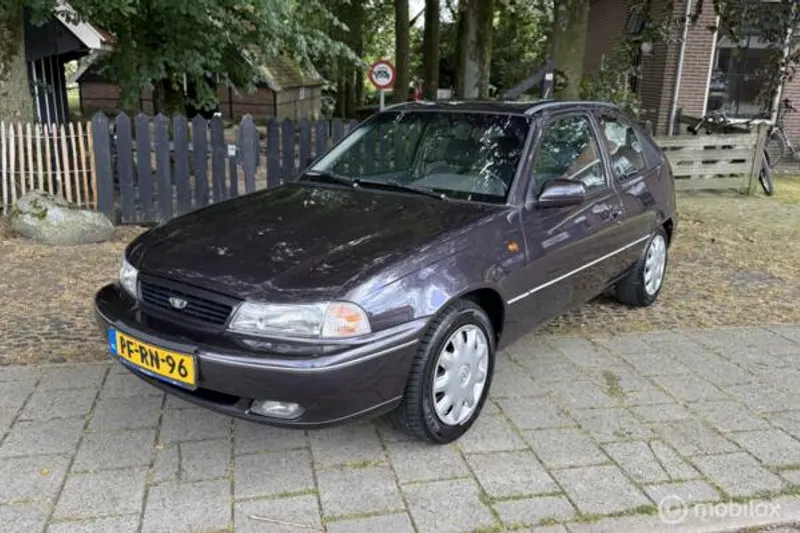 Daewoo Nexia (1996)