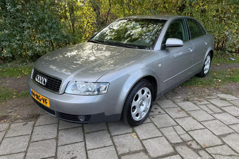 Audi A4 (2003)