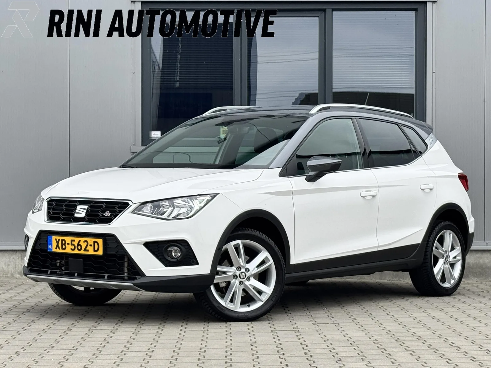 SEAT Arona (2018) — foto 1