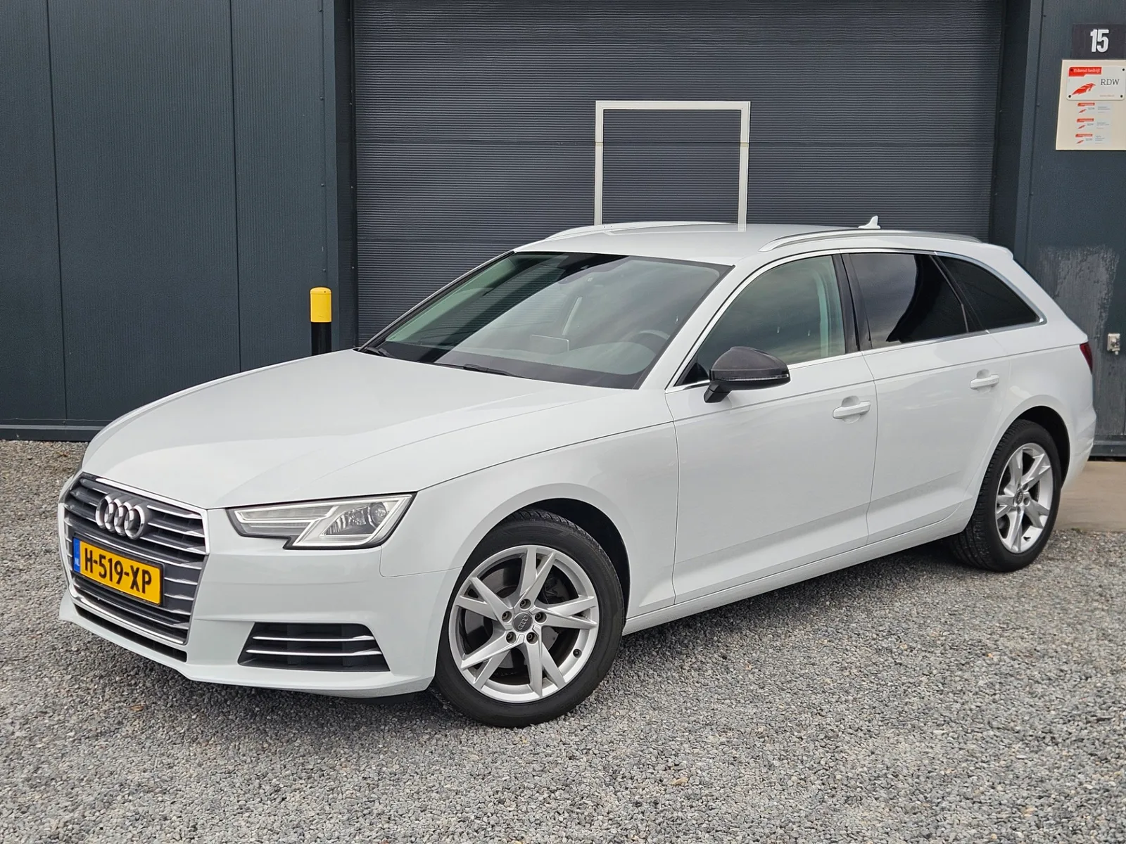 Audi A4 (2016) — foto 1