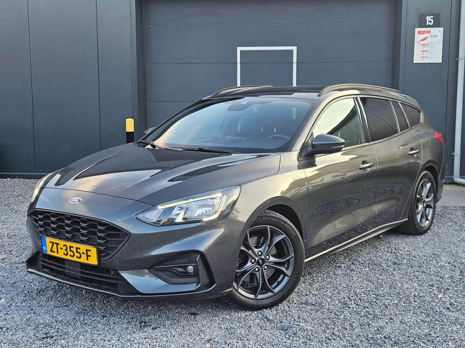 Ford Focus (2019) — foto 1