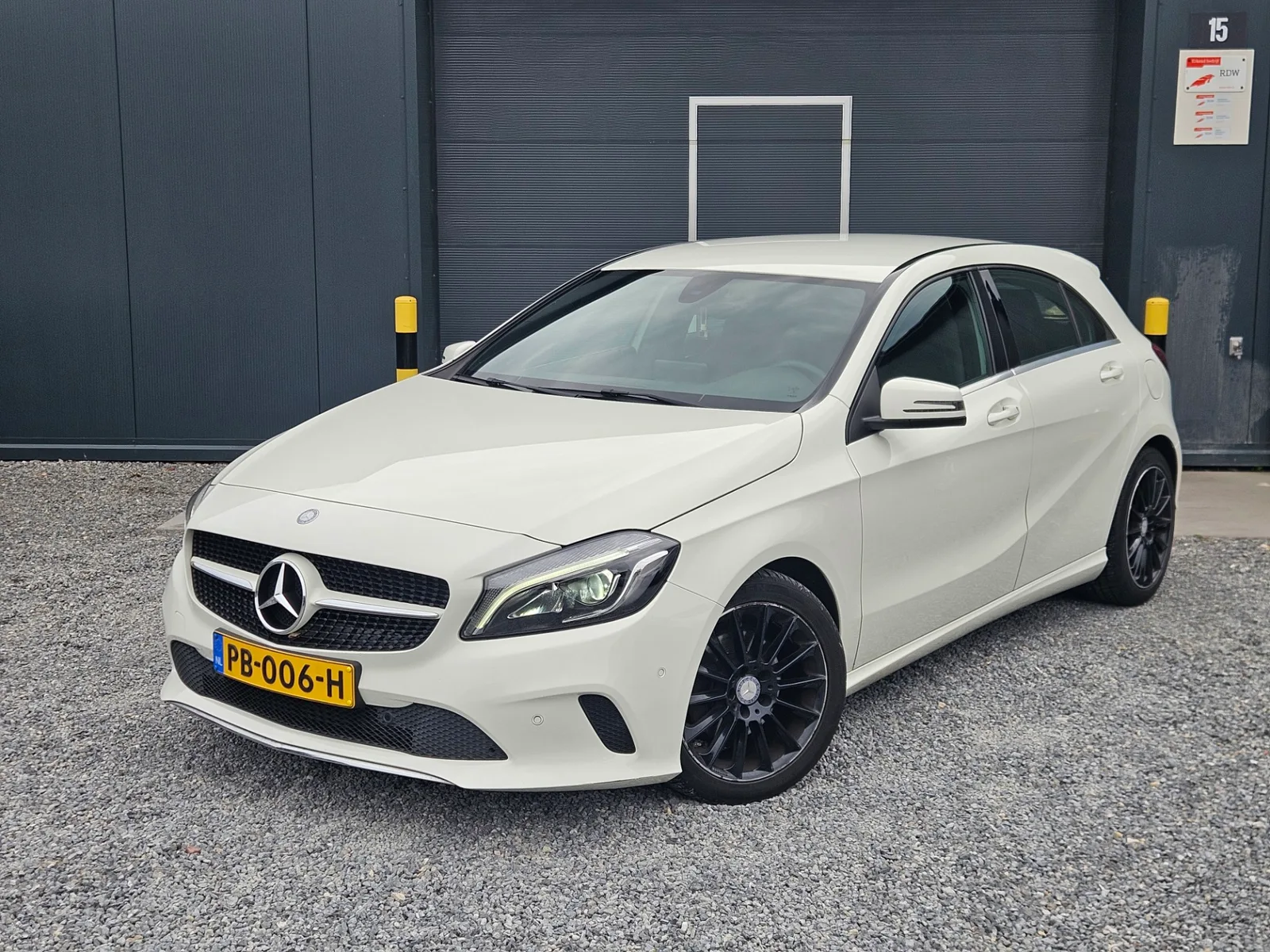 Mercedes-Benz A-Klasse (2017) — foto 1