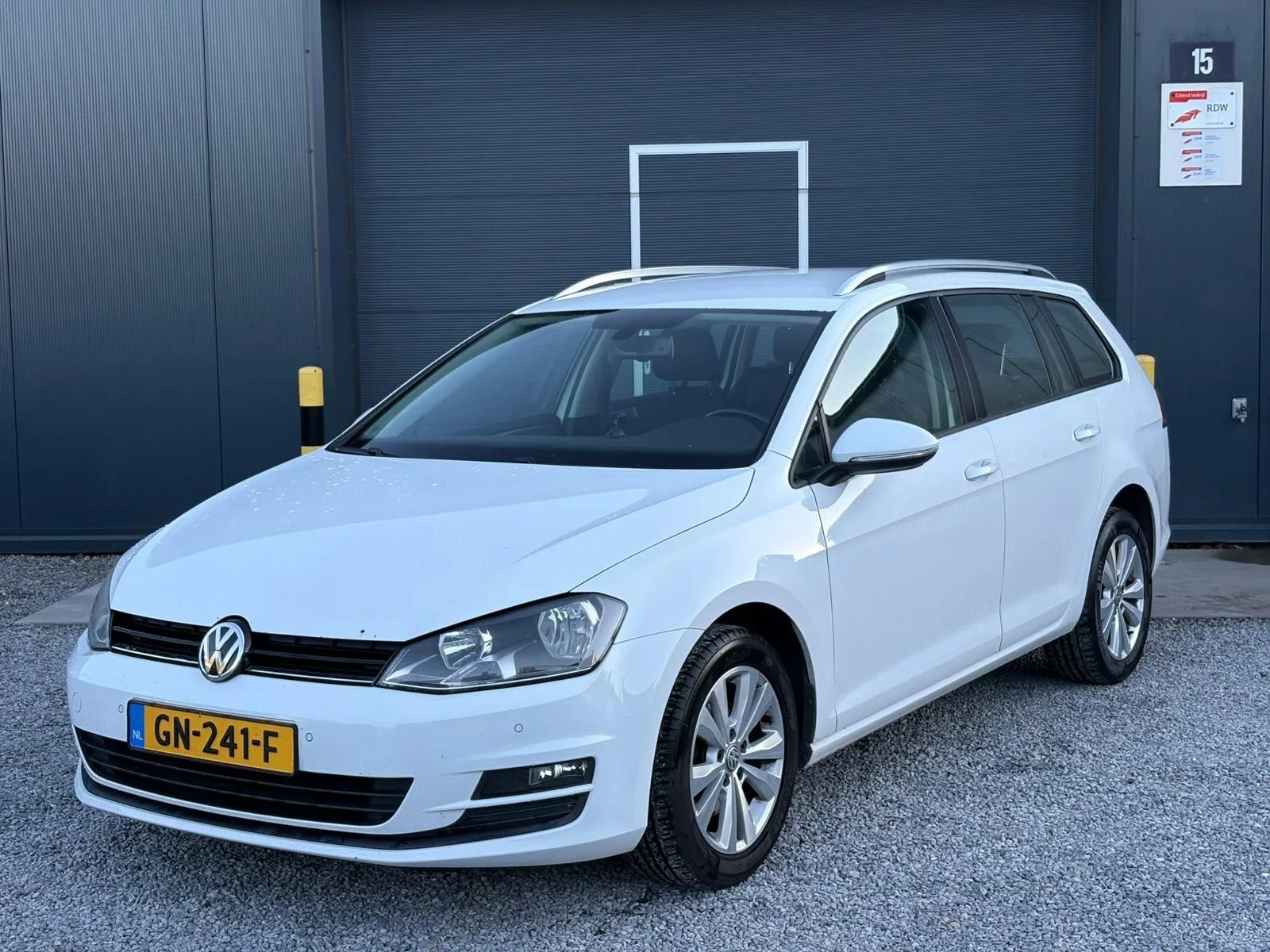 Volkswagen Golf (2015) — foto 1