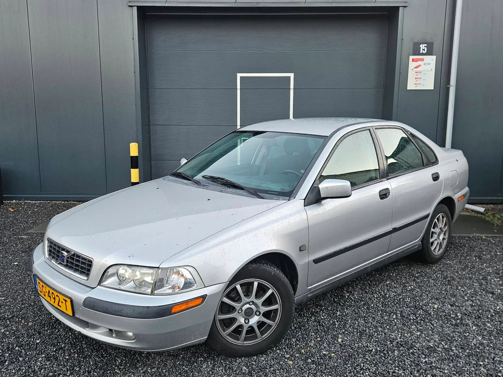 Volvo S40 (2000) — foto 1