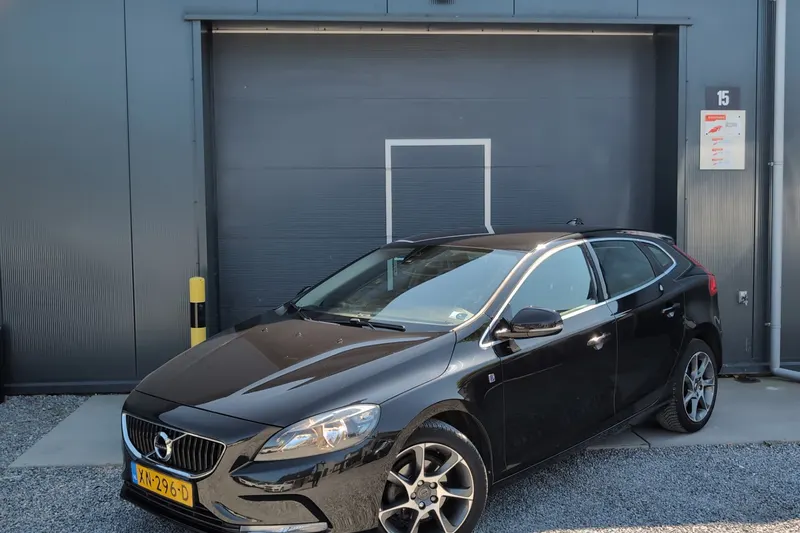 Volvo V40 (2016)