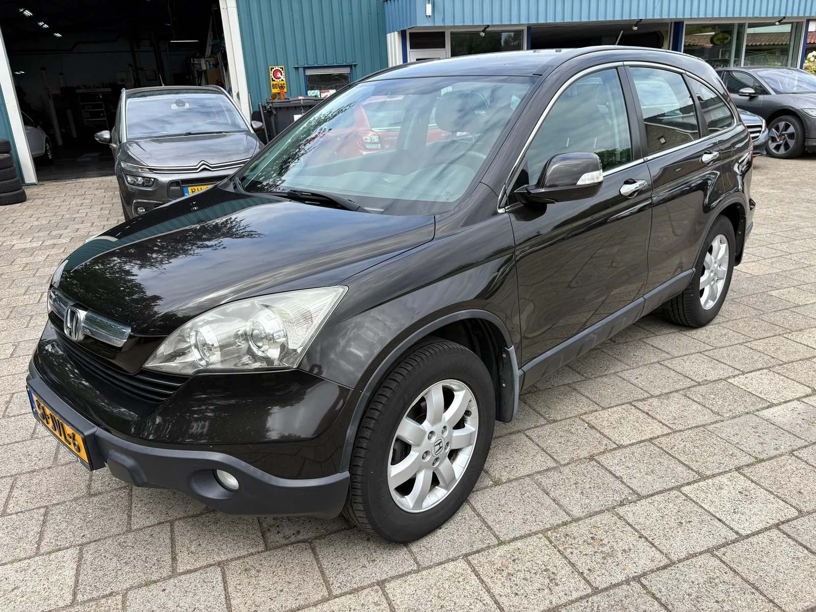 Honda CR-V (2009) — foto 1