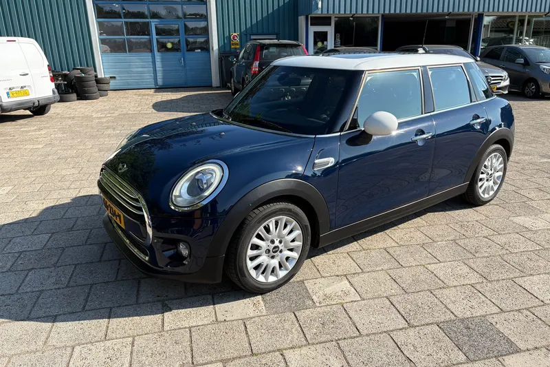 MINI Cooper (2015)