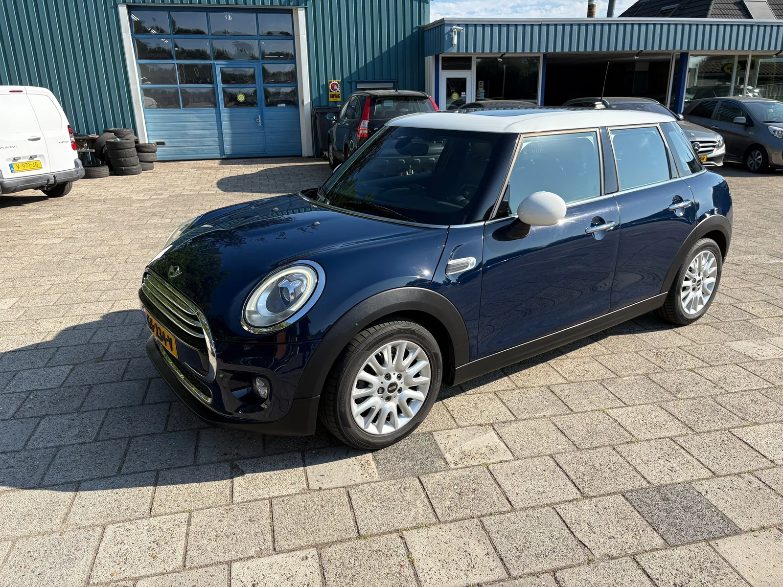 MINI Cooper (2015) — foto 1