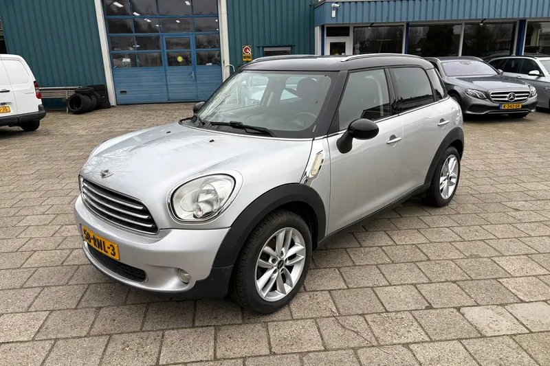 MINI Countryman (2011)