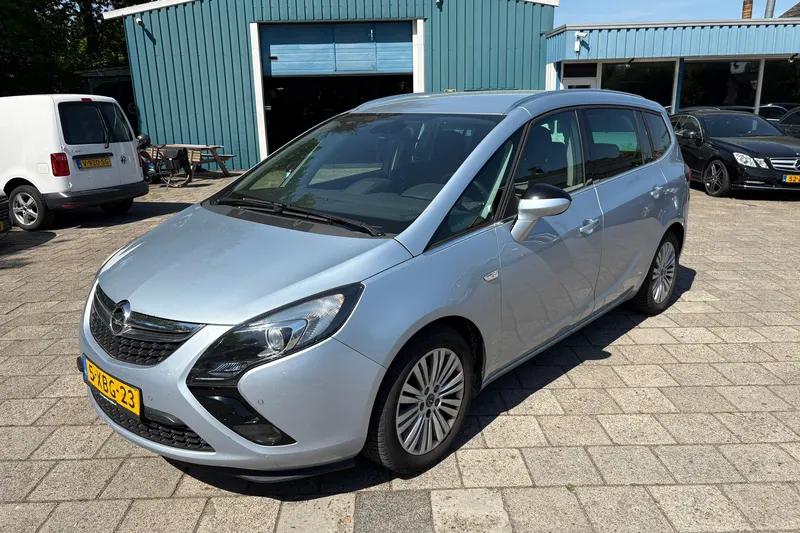 Opel Zafira Tourer (2014)