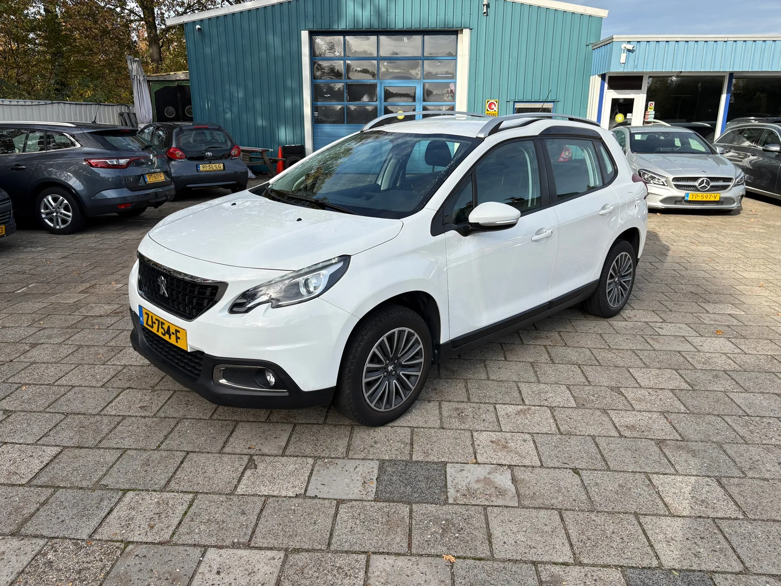 Peugeot 2008 (2019) — foto 1