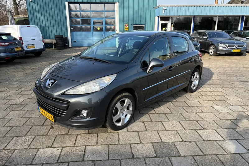 Peugeot 207 (2010)