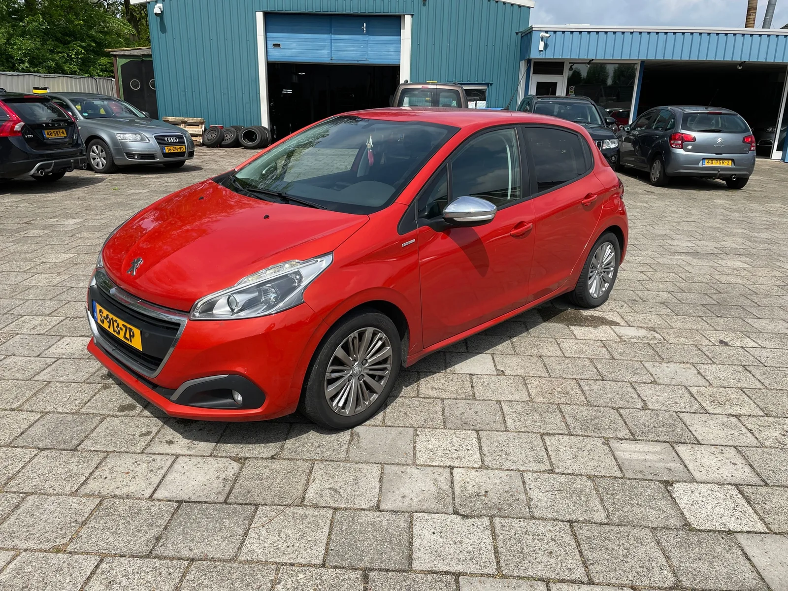 Peugeot 208 (2018) — foto 1