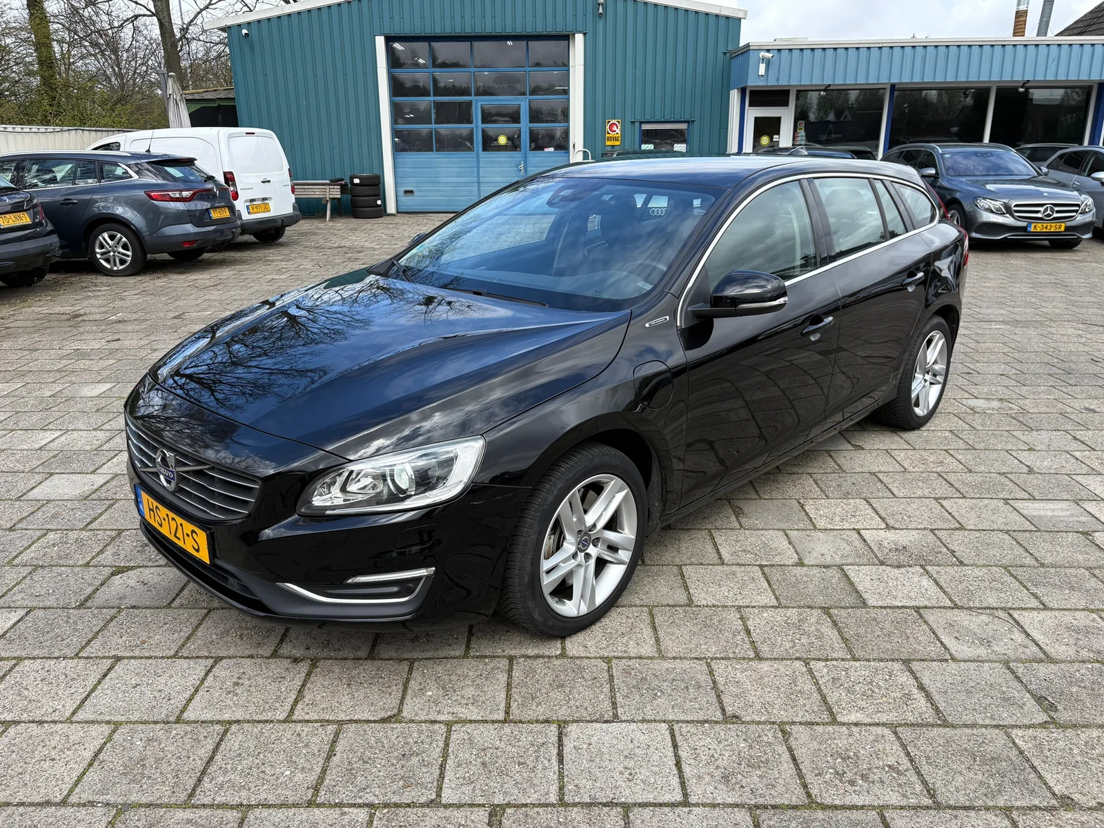 Volvo V60 (2015) — foto 1
