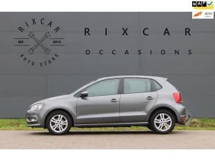 Volkswagen Polo (2015) — foto 1