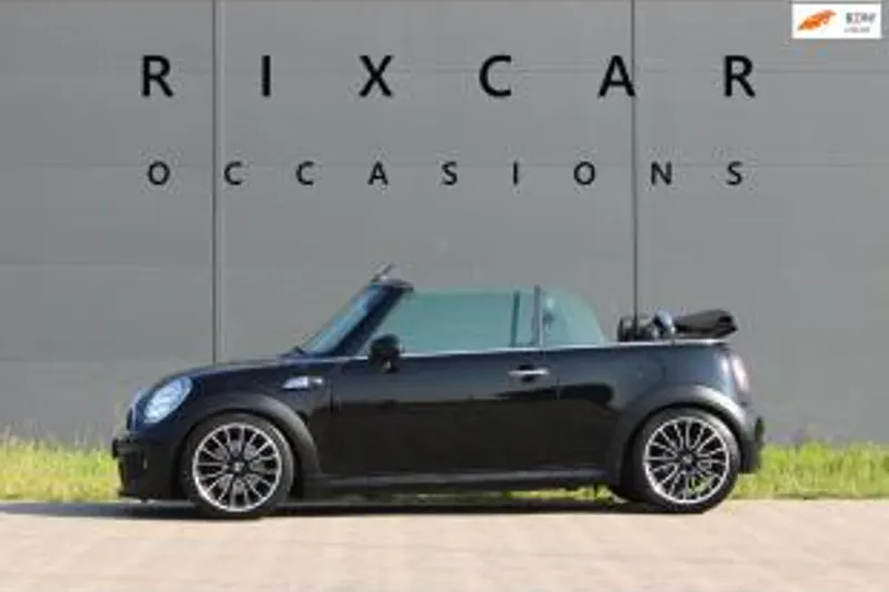 MINI Cabrio (2011)