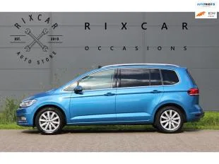 Volkswagen Touran (2015) — foto 1