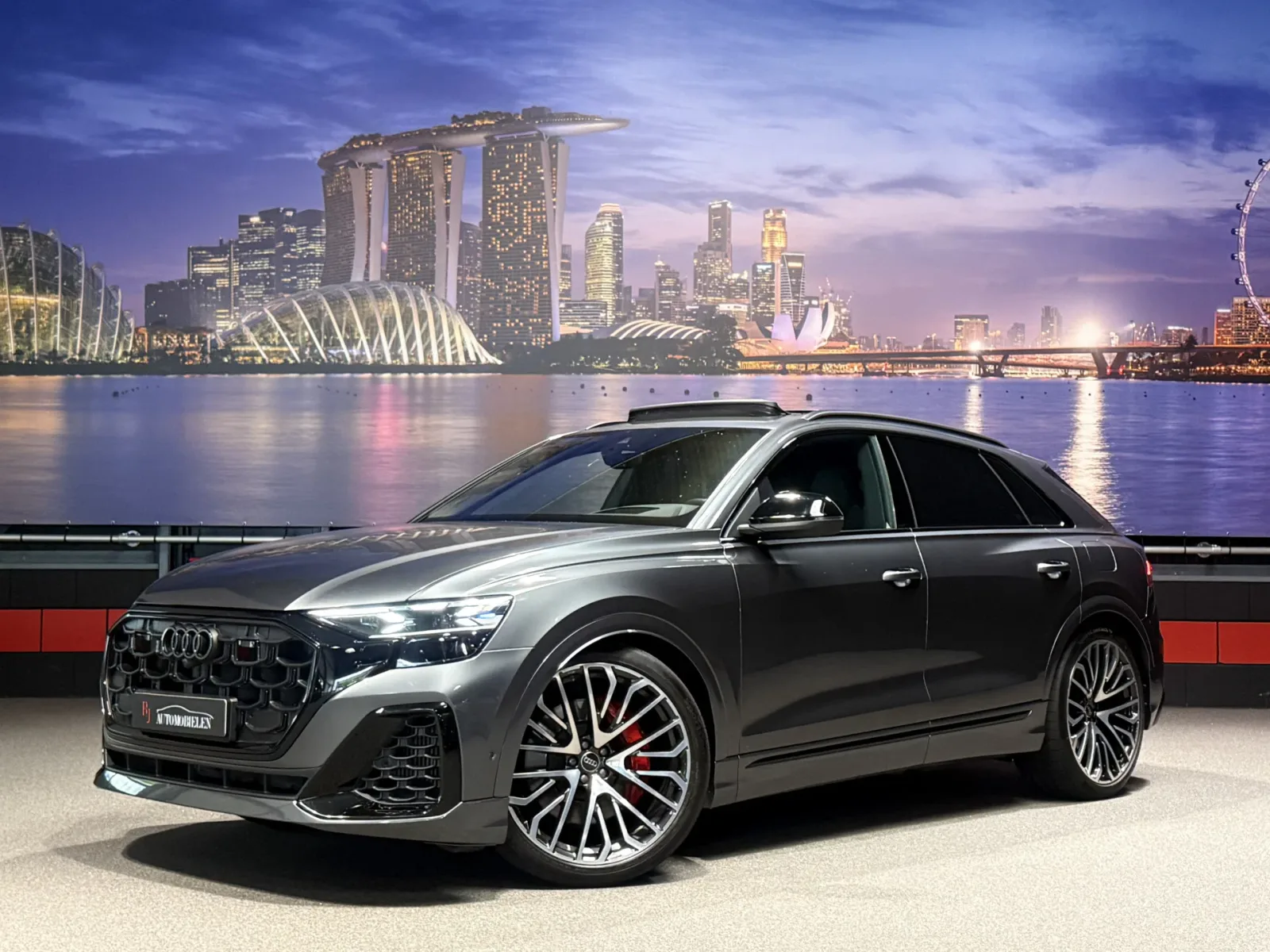 Audi Q8 (2024) — foto 1